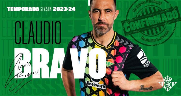Claudio Bravo renovó por una temporada con el Real Betis.
