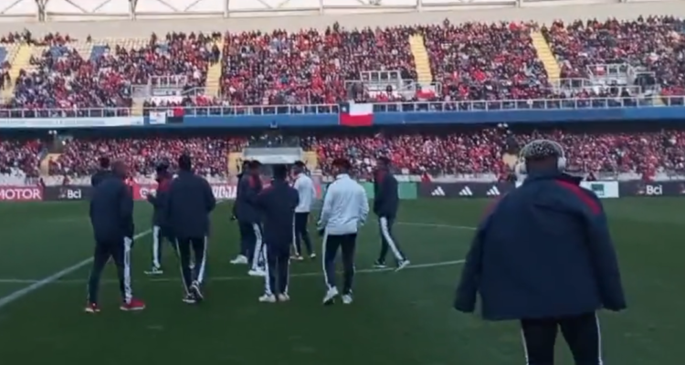 La gran recibimiento de los hinchas penquista para Cuba.