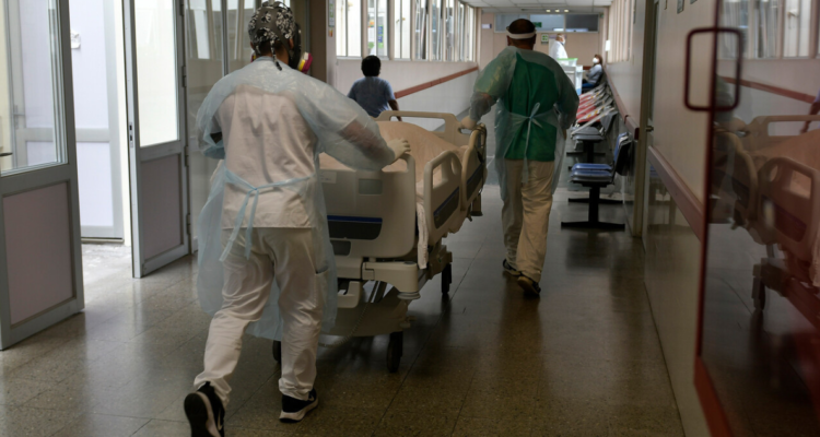 Colmed Valparaíso asegura que aún no se alcanza peak de casos pese a ocupación total en camas críticas