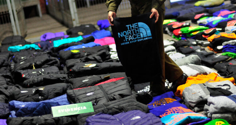 Gremios empresariales de Chile, Perú y Bolivia se coordinan contra el contrabando y comercio informal