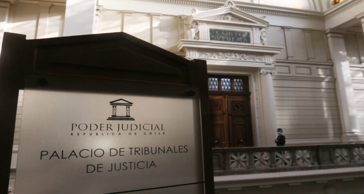 Defensoría Metropolitana Sur pedirá revisar audiencias telemáticas de jueza Muñoz desde Europa