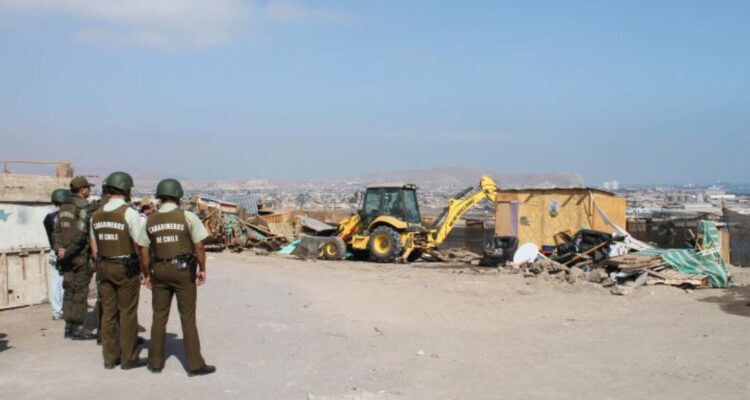 Desalojos han permitido recuperar casi 100 hectáreas de terrenos fiscales en Arica y Parinacota
