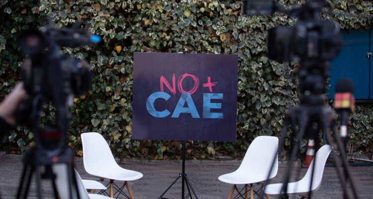 Organización de deudores del CAE critican falta de anuncio concreto del presidente Boric