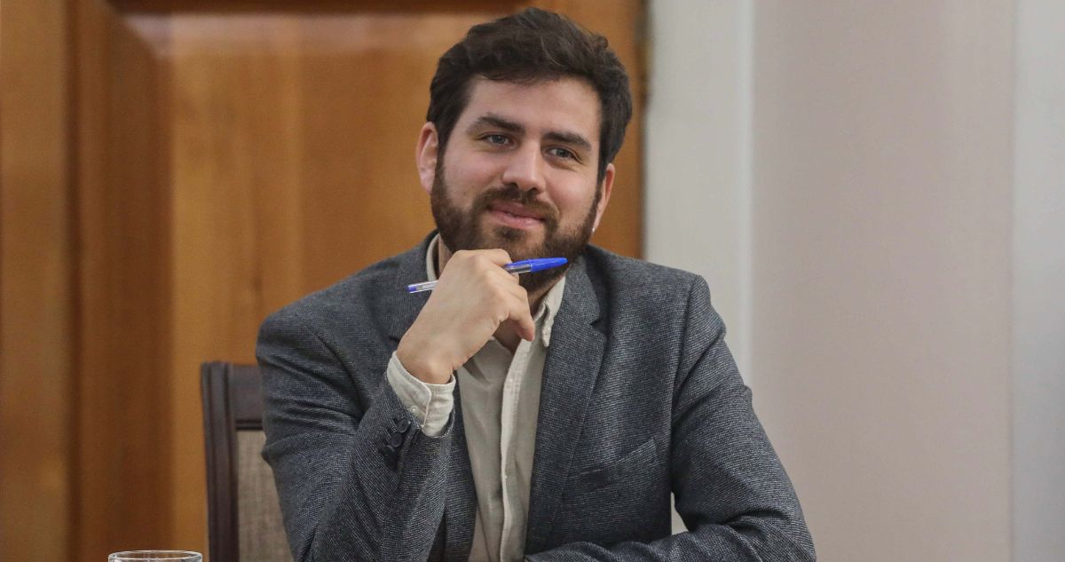 Ibáñez (CS) detalla ventajas que tendría unión del Frente Amplio en un partido tras llamado de Boric