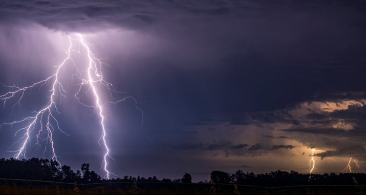 Sistema frontal: anuncian posibles tormentas eléctricas en zona cordillerana de La Araucanía