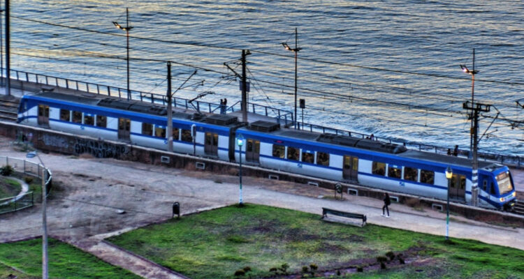 EFE Valparaíso sumará servicios tren Limache Puerto