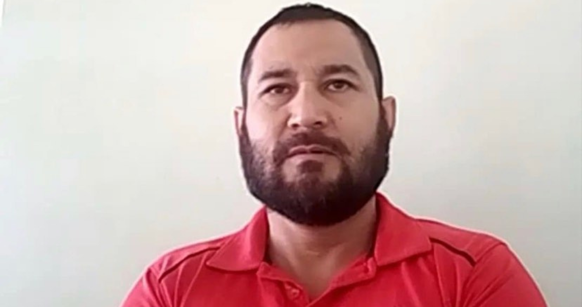 Sernameg pide que exsargento acusado de femicidio y parricidio frustrado cumpla prisión en una cárcel