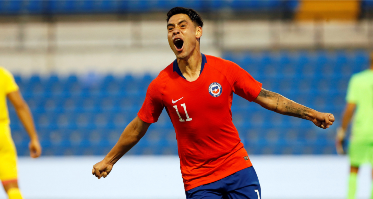 Felipe Mora no pierde la fe de volver a La Roja.