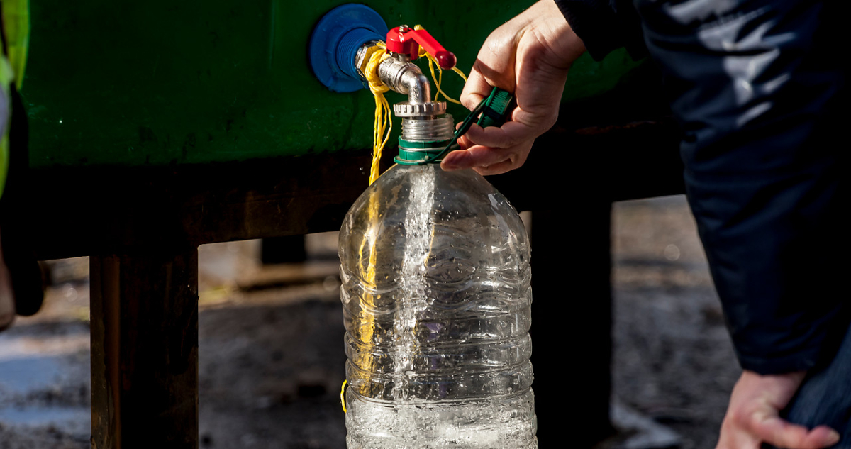 Fundación para hacer películas y atender mascotas entregó agua potable por $190 millones en Copiapó