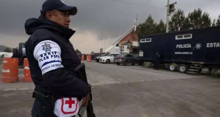 Hallan en Jalisco 45 bolsas con restos humanos