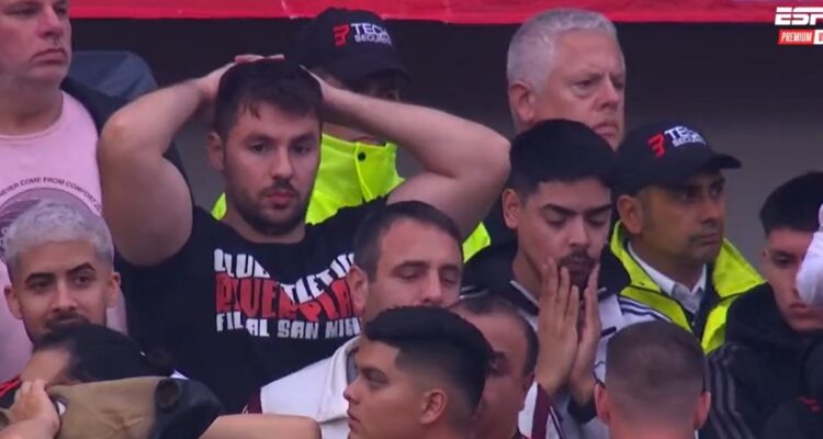 Hincha de River Plate cayó de una tribuna del Monumental y falleció en el estadio.