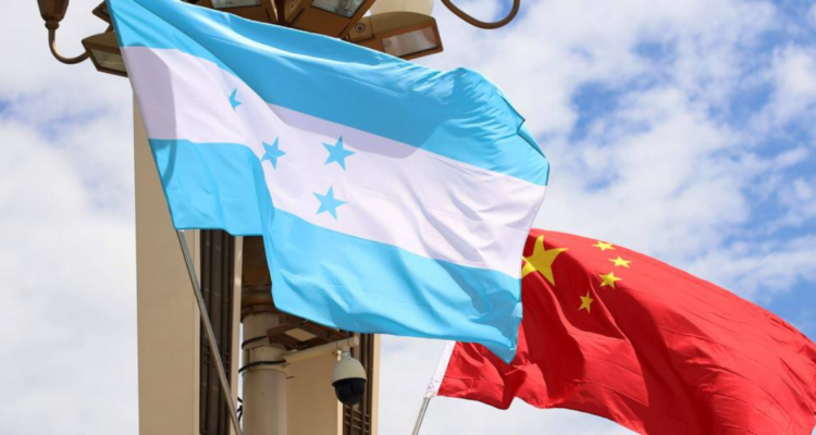 Honduras inaugura embajada en China tras romper relaciones con Taiwán
