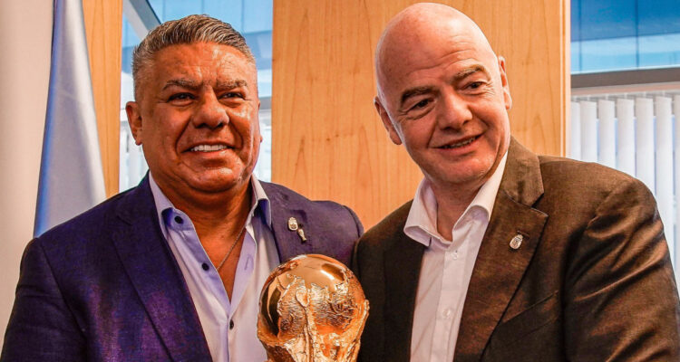 Infantino Chiqui Tapia