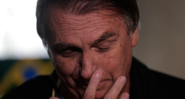 Brasil: inhabilitan a Jair Bolsonaro hasta 2030 y se despide de sus derechos políticos