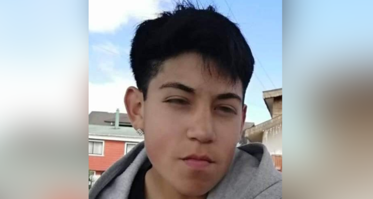 Intensa búsqueda de adolescente que desapareció mientras navegaba en Aysén