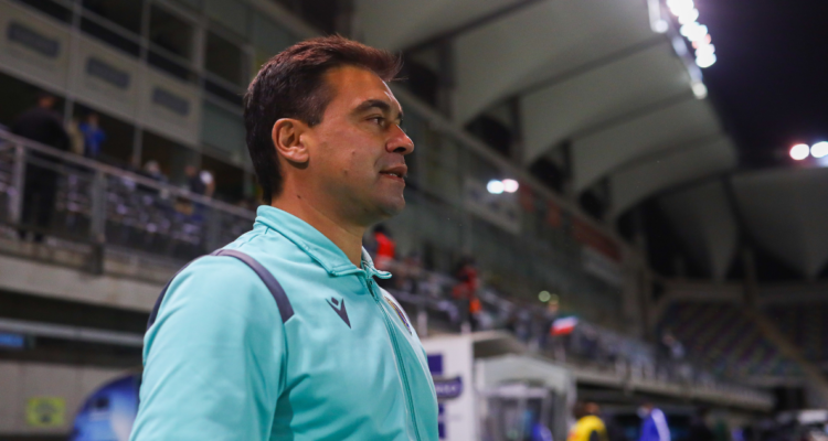 Juan José Ribera se convierte en el nuevo DT de Curicó Unido.