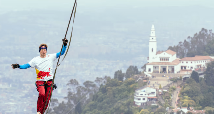 Jaan Roose dejó su nombre en la historia al cruzar dos cerros en la altura de Colombia.