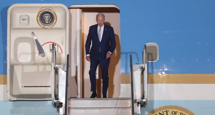 El cobro de “comisiones ocultas” que el presidente Biden le cuestionó a Ticketmaster en EEUU