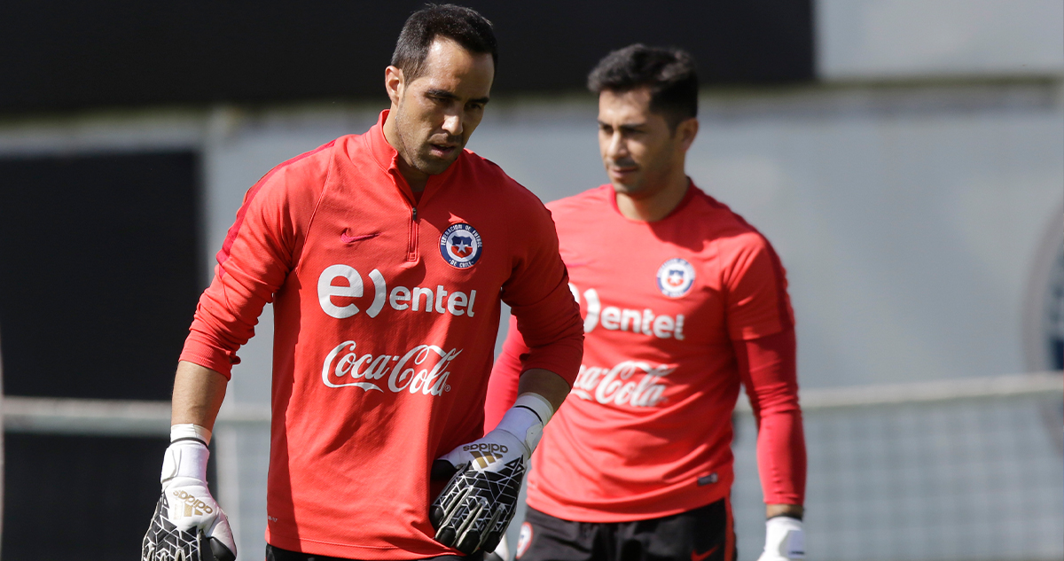 Johnny Herrera Claudio Bravo
