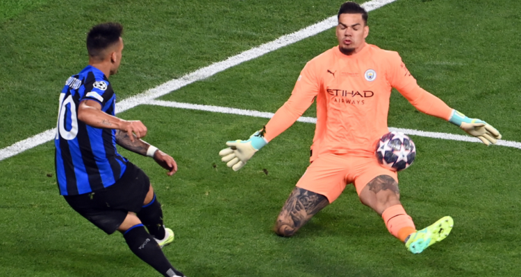 Ederson ahoga el grito de gol de Lautaro.