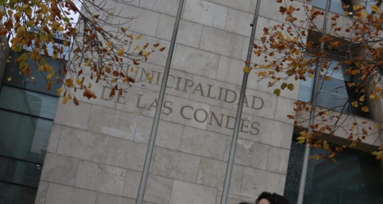 El tenso concejo en Las Condes donde se trató posible sobreprecio indagado por la justicia