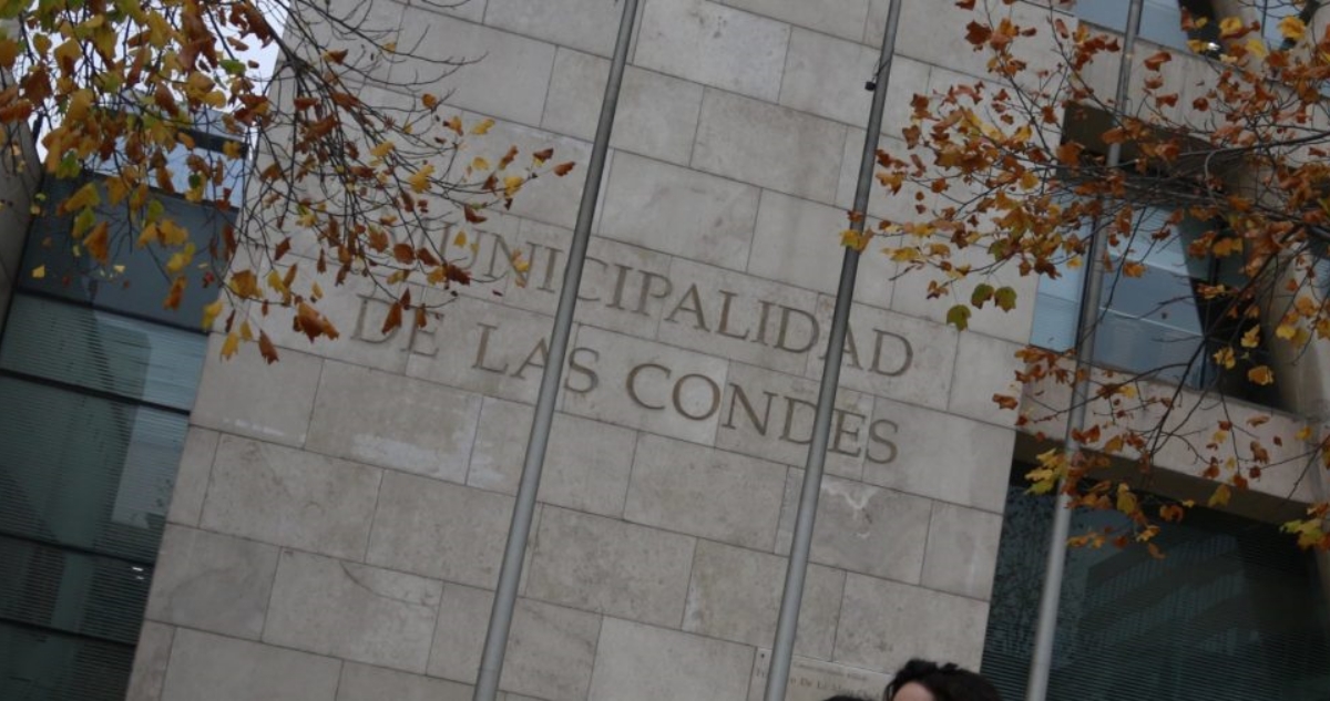 El tenso concejo en Las Condes donde se trató posible sobreprecio indagado por la justicia