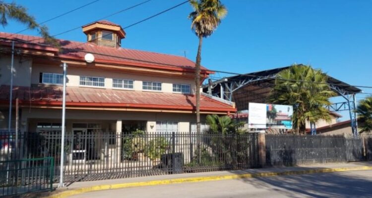 13 estudiantes con vómitos y diarrea deja posible intoxicación alimentaria en liceo de Chépica