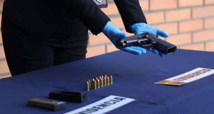 Capturan al líder de “Los Pulpos”: lo acusan de asesinar a uno de sus miembros en una carretera