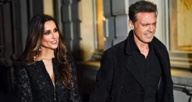 Luis Miguel presenta en sociedad a su nueva novia: la diseñadora Paloma Cuevas