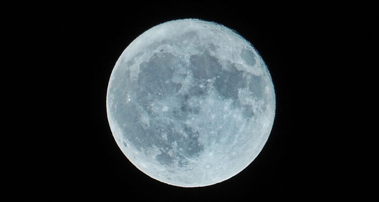 La supuesta venta de terrenos en la Luna: ¿Cuánto cuestan y cómo se estarían comprando?