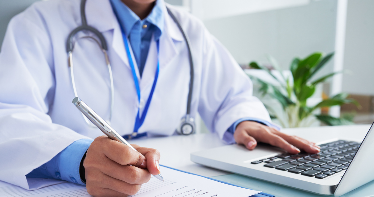 médico