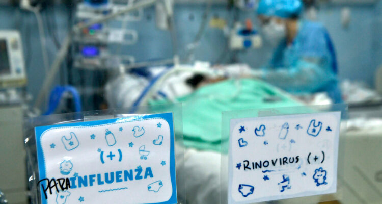 Minsal inicia reconversión de camas críticas ante aumento de ocupación: llegó al 90%