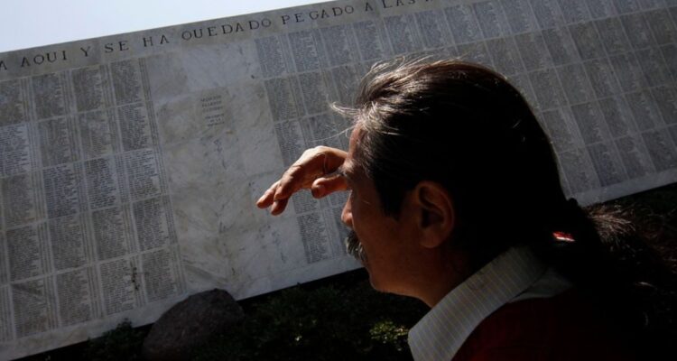 El proyecto busca tipificar el negacionismo