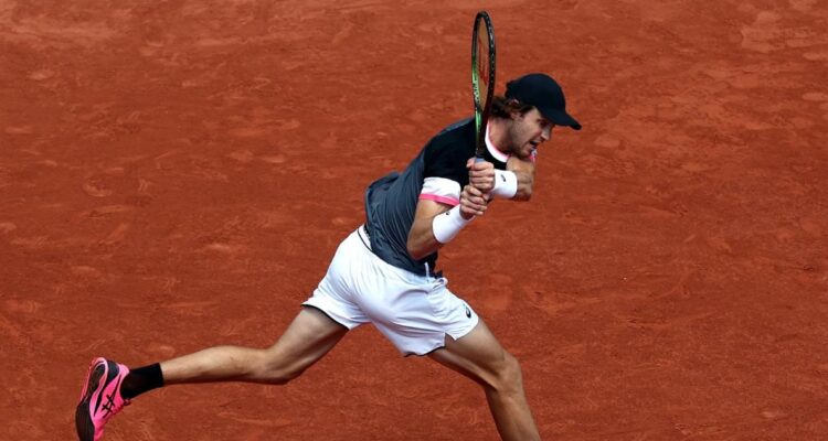 Nicolás Jarry fue eliminado por Casper Ruud en Roland Garros