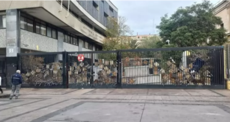 Fachada del Instituto Nacional