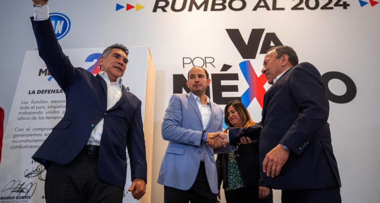 Alejandro Moreno (RI); Marko Cortés (AN) y Jesús Zambrano (RD) que integran la coalición “Va por México”