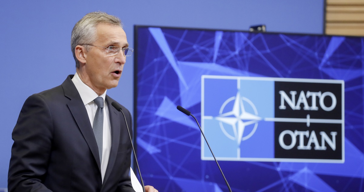 OTAN asegura que no ve indicios de que Rusia prepare uso de armas nucleares, pero lo vigila