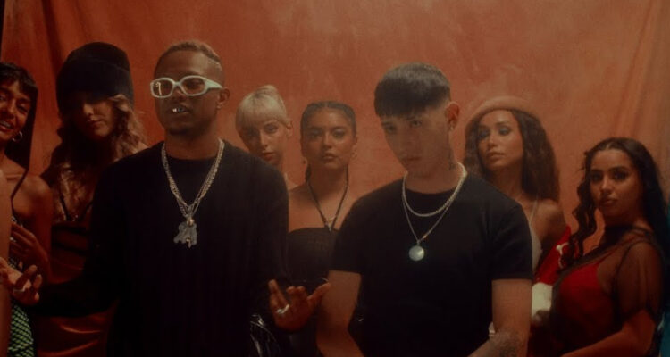 Pailita y Polimá WestCoast en el video musical de Ultra Solo. La canción fue parte de los ganadores de los Premios Pulsar 2023.