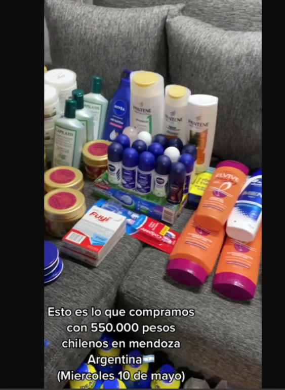 Un supermercado en Mendoza con 550 mil pesos chilenos alcanzó para medio año de suministros a pareja chilena