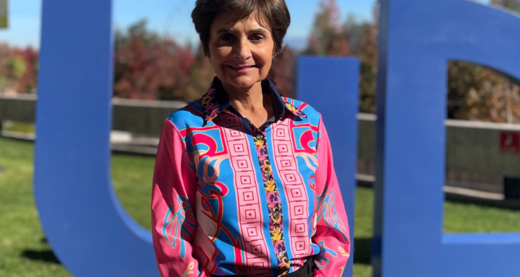 Paula Daza en la UDD