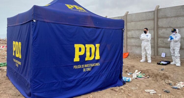 Encuentran cadáver en vertedero de Arica con signos de haber sido torturado y luego asesinado