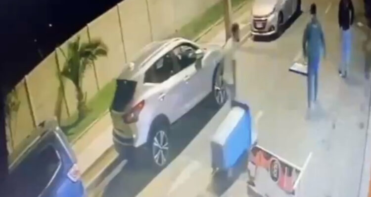 Vecinos intentaron frustrar portonazo con basureros en San Bernardo: ladrones lograron huir