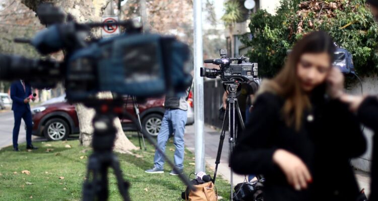 Comisión contra la desinformación: piden a CIDH que visite Chile e informe sobre libertad de expresión