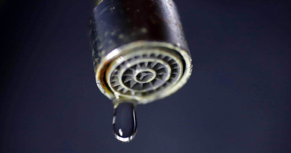 Aguas Andinas confirma que solo hay reserva de agua potable para 24 horas más en la RM