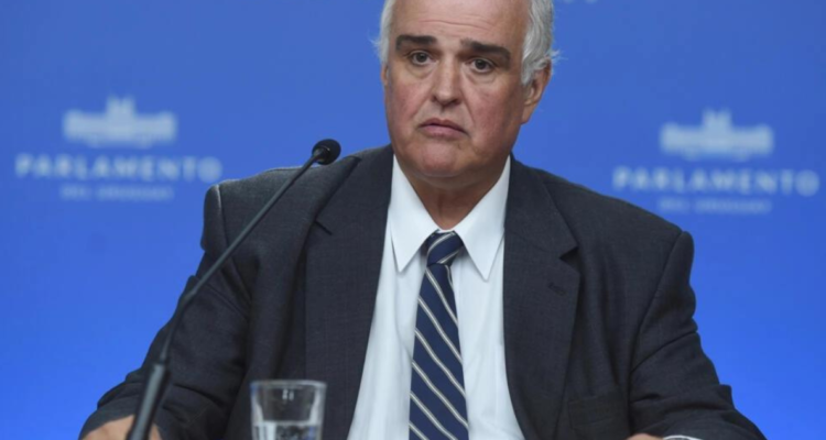 El senador uruguayo Gustavo Penadés