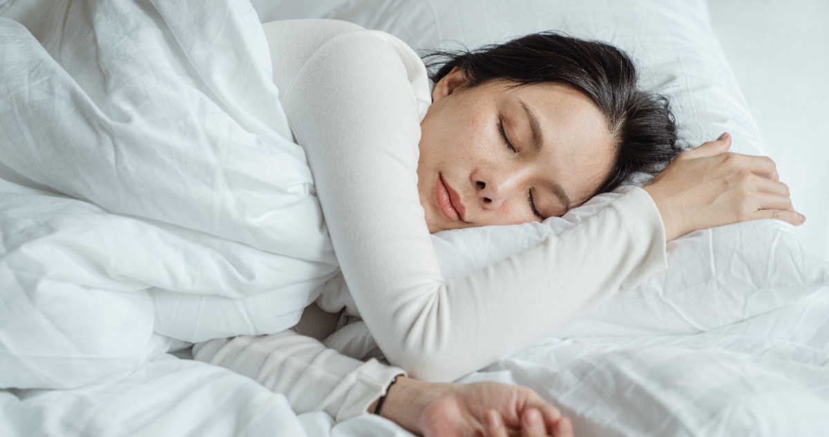 Personas que duermen siestas podrían tener cerebros más grandes, dice estudio: ¿Es bueno o malo?