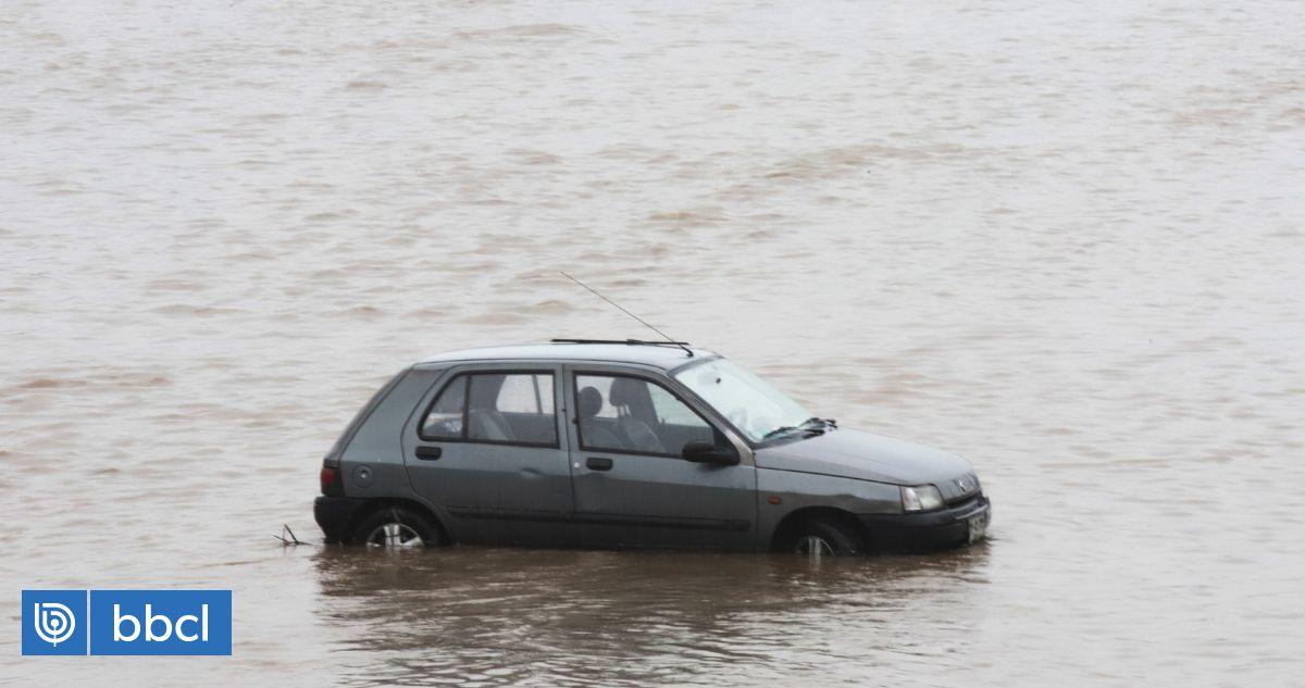 Llaman a no encender vehículos inundados por lluvias: 