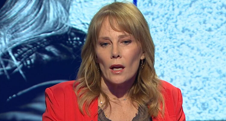 La comentarista deportiva Soledad Bacarreza hablando sobre la violencia que sufrió en su juventud.