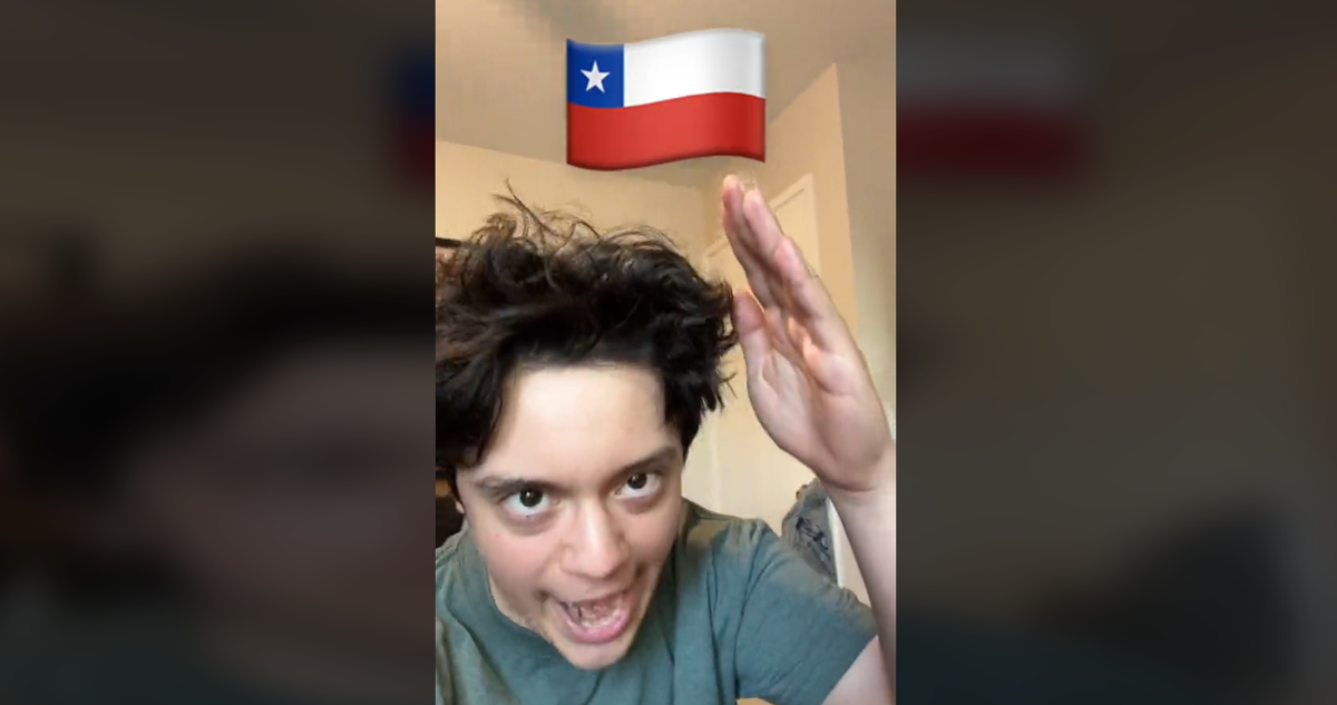 El tiktoker se queja con quienes confunden la bandera de Texas con la chilena.