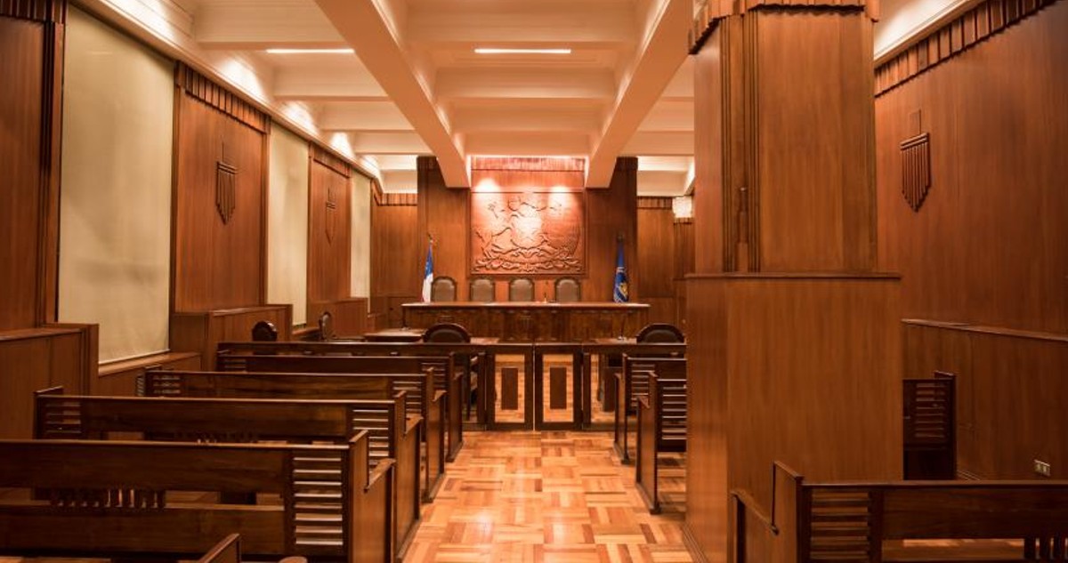 Tribunal Electoral nombra ministro a funcionario despedido por defender “narcos” en horario laboral